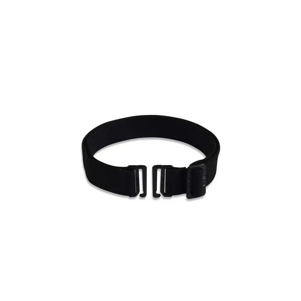 Adjustable belt for insulin pump pouches with metallic hooks, elastic fit, and versatile design.