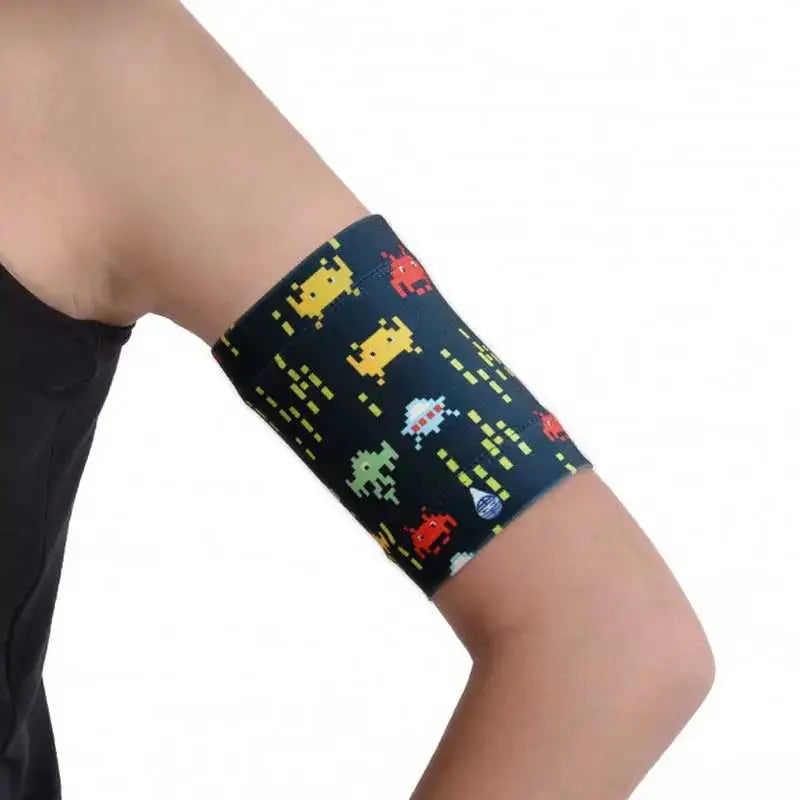 Blood Glucose Sensor Armband for Children with Trendy Prints in Colorful Design.